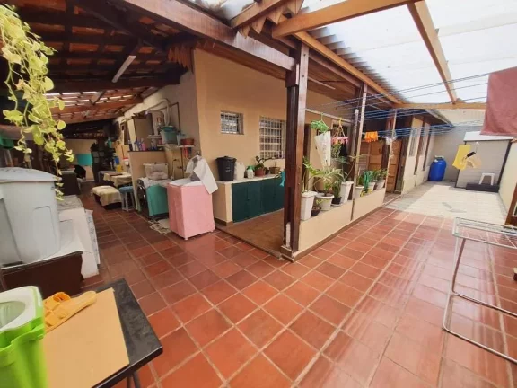 Imagem Casa com 4 dormitórios à venda, 171 m² por R$ 930.000,00 - Jardim América - São José dos Campos/SP