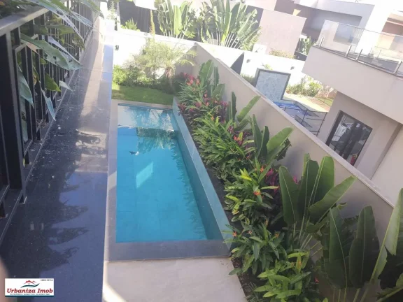 Imagem Belíssimo Sobrado em Condomínio à venda, Alphaville 3, com 3 Suítes, 270m2 de Área