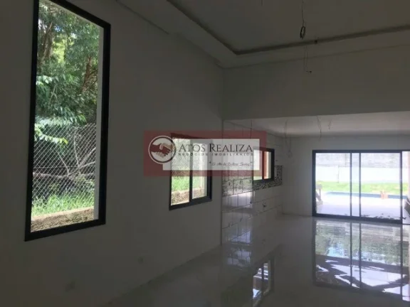 Imagem Compre Casa térrea em Cond. Fechado em Tijuco Preto - Cotia