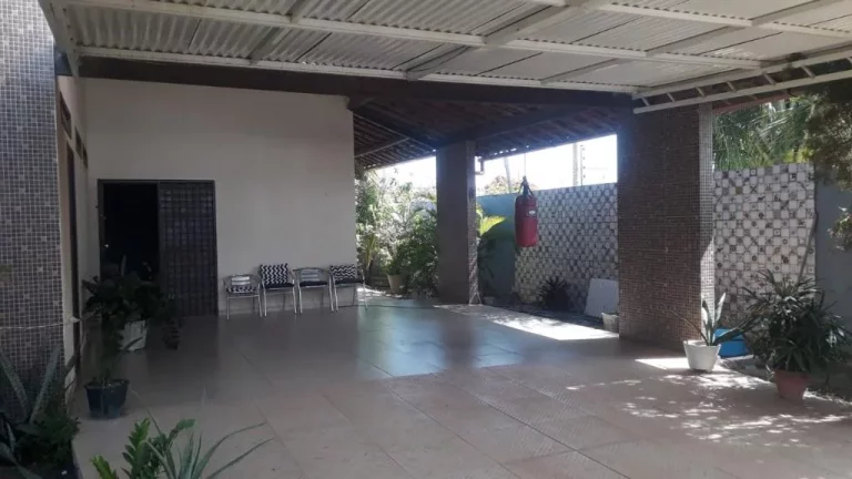 Imagem Ampla Casa de 183m² em Poço – Conforto, Segurança e Lazer!