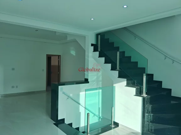 Imagem Maravilhosa Casa Alta Duplex recém-construída em Santos no bairro Campo Grande com 3 suítes e garagem dupla a venda por R$ 980.000,00 !!!