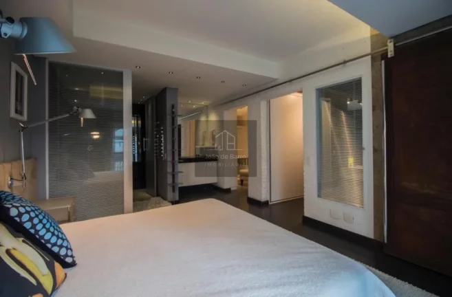 Imagem OPORTUNIDADE Apartamento Mobiliado 2 suites 2 vagas em Moema