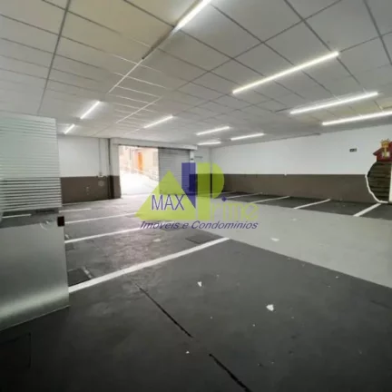 Imagem Galpão Comercial para Locação na Vila Marieta, São Paulo-SP: Espaço Amplo e Funcional para seu Negócio!