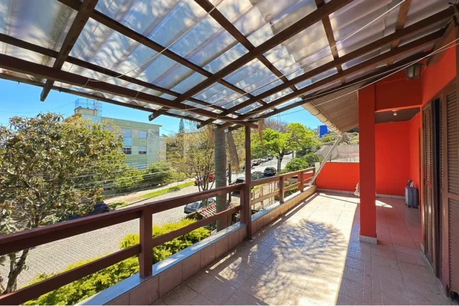 Imagem Casa para venda no bairro Vila Nova em Porto Alegre