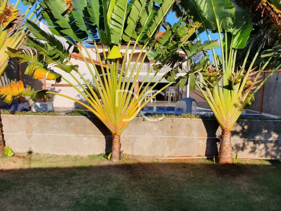 Imagem Cajuru - Venda Sobrado AC 620m² | AT 880 m² | 4 Dormitórios | 2 Suítes | 4 Banheiros | 4 Vagas