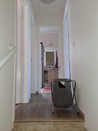 Imagem Casa com 3 dormitórios (1 suíte) à venda, 86 m² - Granja Viana - Carapicuíba/SP
