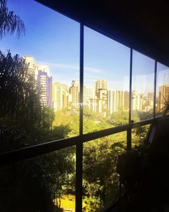 Imagem Amplo Apto com 3 dormitíórios (1 suíte). Oportunidade abaixo do Valor do mercado