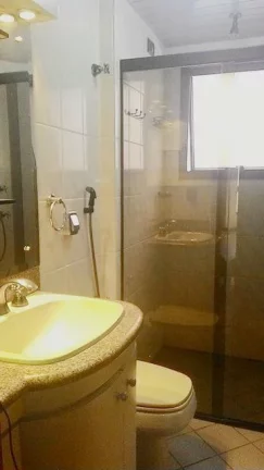 Imagem Praia de Pitangueiras, Alto Padrão, 2 Quadras da Praia, 2 Garagens, Local Nobre,130 Metros de Área Útil, Fino Acabamento!!!