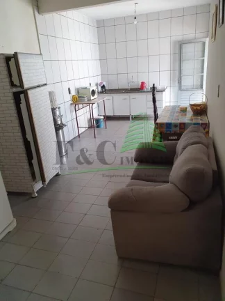 Imagem Casa para Venda em Limeira, Parque Hippolyto, 3 dormitórios, 2 banheiros, 4 vagas