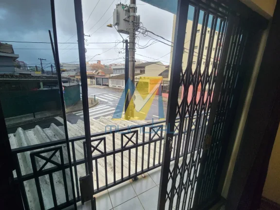 Imagem O sobrado que une conforto, espaço e localização estratégica em Sto Andre.