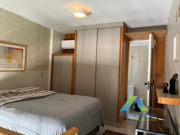 Imagem Apartamento duplex todo mobiliado em localização privilegiada na área nobre de Moema Pássaros com vaga de garagem.