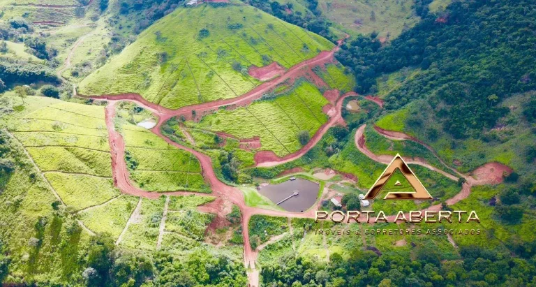 Chácaras de 2000 a 6000 m² - Innhapim - COD 1049