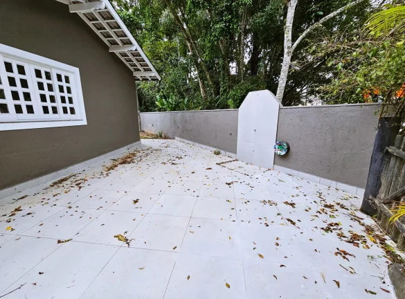 Imagem Casa de Luxo à Venda na Riviera Módulo 22 em Riviera de São Lourenço: 4 Quartos, 2 Suítes, 2 Salas, 5 Vagas de Garagem.