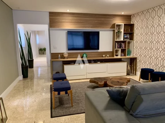 Imagem Apartamento com 4 quartos e 5 banheiros à venda, 233 m² por R$ 1.850.000