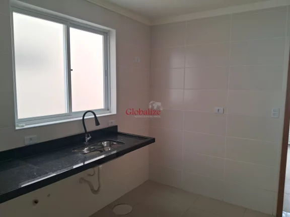 Imagem Bela casa sobreposta duplex recém-construída em Santos no bairro da Aparecida com 3 dormitórios, uma suíte e piscina a venda por R$ 1.175.000,00.