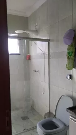 Imagem 3CASAS NO TERRENO+1 CASA DE 3 QUARTOS MUITO AMPLA COM SUÍTE+8VAGAS