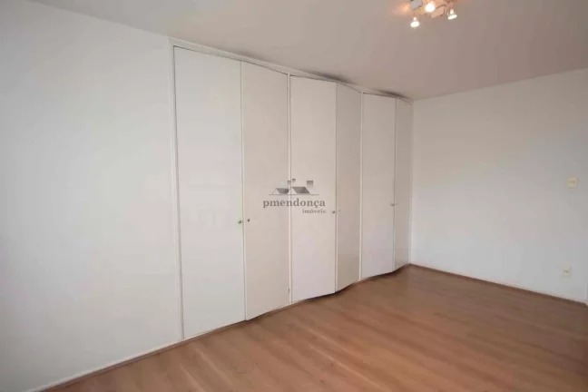 Imagem Apartamento em Ã³timas condiÃ§Ãµes com iluminaÃ§Ã£o natural e janelas em todos os ambiente...