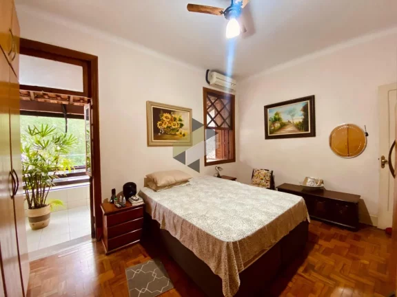Imagem Sobrado Geminado para Venda em Santos, Campo Grande, 4 dormitórios, 3 banheiros, 2 vagas