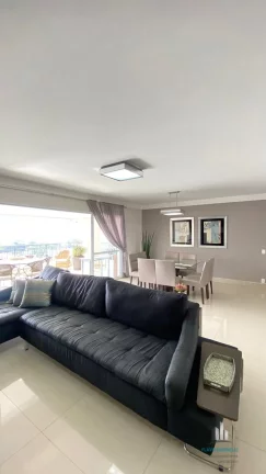 Imagem Belíssimo Apartamento de 213 metros com 4 Dormitórios sendo 2 Suítes e 3 Vagas