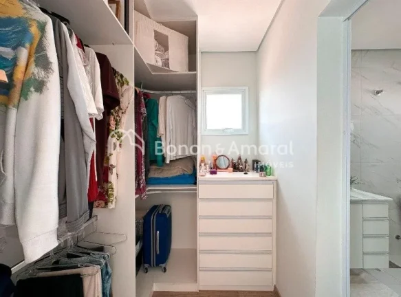 Imagem Casa à venda no condomínio Flor da Serra, em Valinhos, pela Davanti Imóveis. Este encantador sobr...