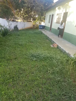 Imagem Casas térreas + armazém + terreno