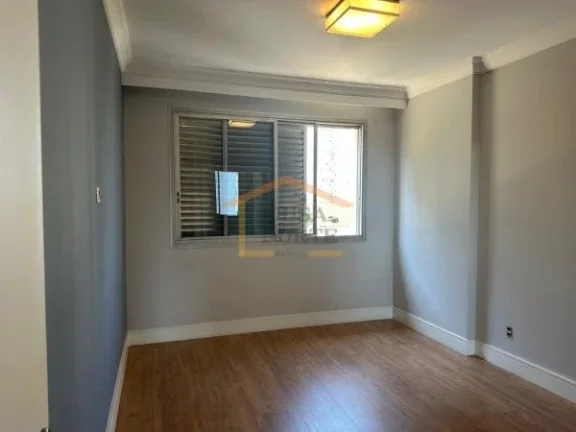 Imagem Apartamento com 160m² de área útil, 3 dormitórios, sendo 1 suite, 4 banheiros e 1 vaga de garage...