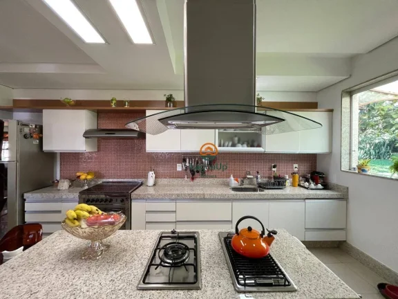 Imagem Casa com 3 dormitórios à venda, 261 m² por R$ 1.690.000,00 - Praia Angélica - Lagoa Santa/MG
