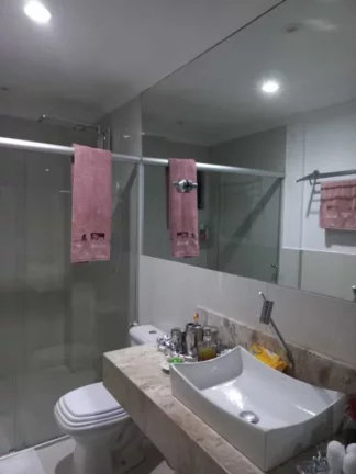 Imagem APARTAMENTO AMPLO REFORMADO, COM 3 SUÍTES, 1 QUADRA DA PRAIA DE PITANGUEIRAS, COM LAZER E 2 VAGAS DE GARAGEM