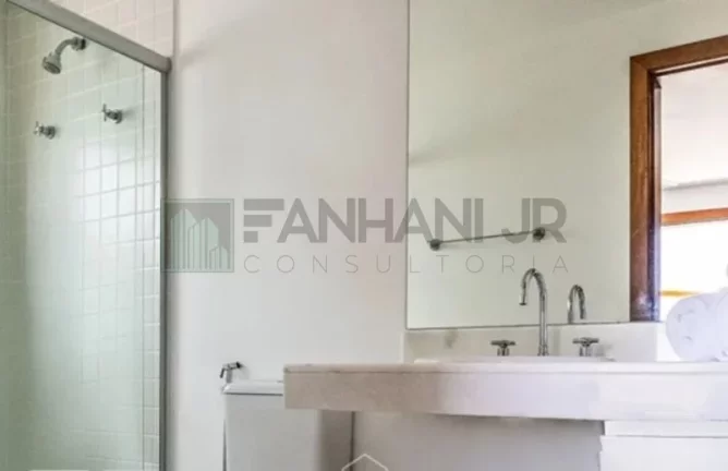 Imagem Venha desfrutar de uma estadia inesquecível em nossa luxuosa casa, localizada em um exclusivo condomínio fechado de alto padrão, próximo à deslumbrant