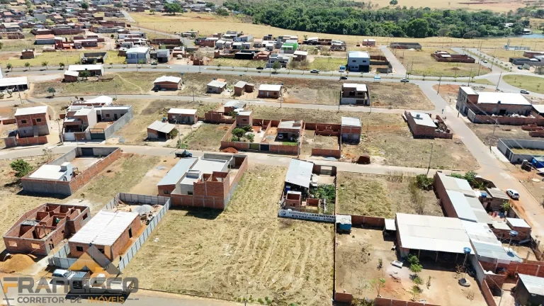Imagem LOTE A PRESTAÇÃO PRÓXIMO AO CENTRO DE ABADIA