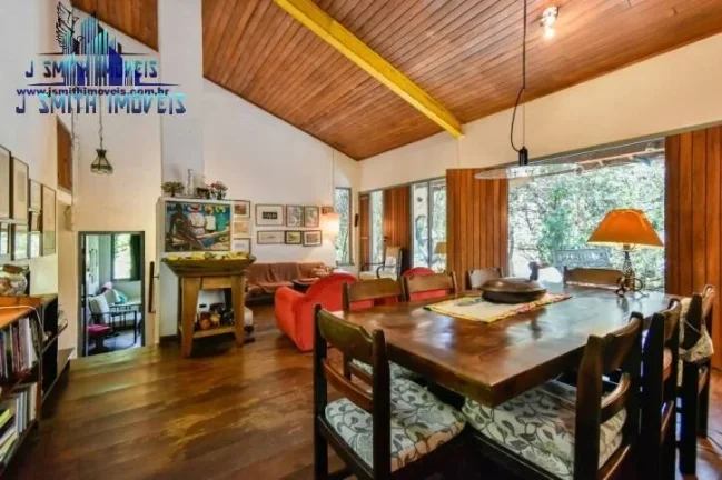Imagem CASA ESPETACULAR EM TERRENO DE 2.300m² EM CONDOMÍNIO FECHADO.