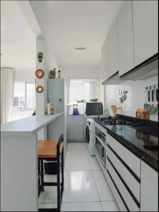 Imagem Apartamento mobiliado com 2 dormitórios e 1 vaga em condomínio fechado no Rio Pequeno em Camboriú