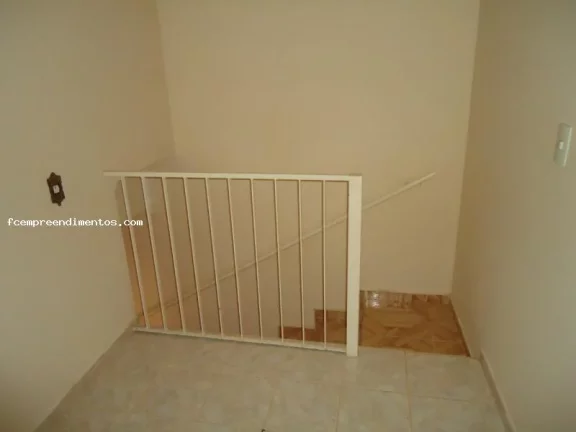 Imagem Sobrado para Venda em Limeira, Vila Castelar, 5 dormitórios, 3 banheiros, 1 vaga