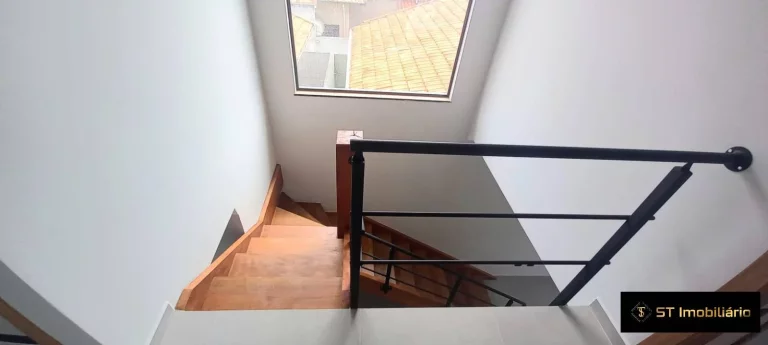 Imagem Sobrado a Venda em Atibaia c/ excelente localização