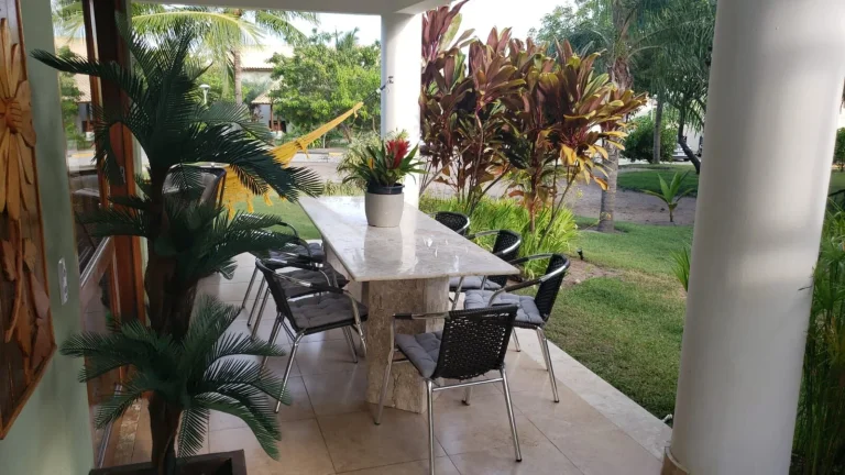 Imagem Apartamento Mobiliado à venda em Imbassaí, Mata de São João - Condomínio com Piscina e Academia