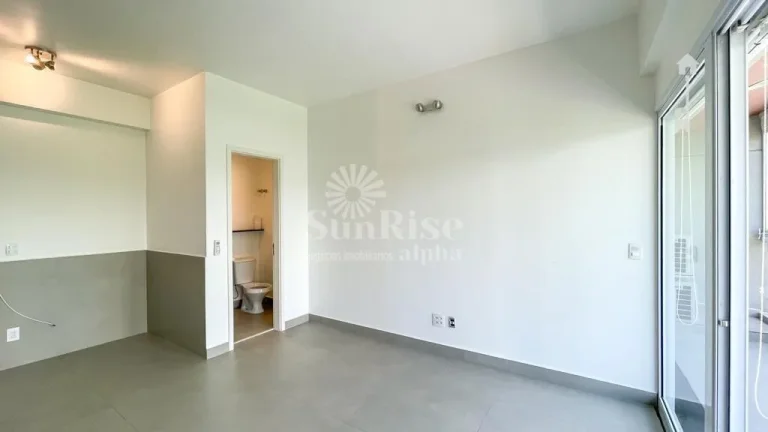 Imagem Apartamento semi-mobiliado para alugar Alphaville - Tamboré com 1 suíte e 1 vaga - 50m² | R$4.684,00 pacote - Santana de Parnaíba/SP