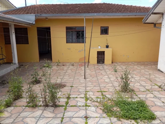 Imagem CASA com 3 dormitórios à venda com 360m² por R$ 750.000,00 no bairro Capão da Imbuia - CURITIBA / PR