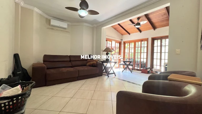 Imagem Casa a venda no Condomínio Ariribá com 600m² em Balneário Camboriú