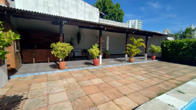 Imagem Charmosa Casa no Itaigara em Salvador Novo