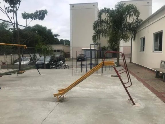 Imagem Apartamento com 2 dormitórios à venda, 45 m² por R$ 200.000,00 - Caguaçu - Sorocaba/SP