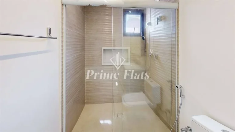 Imagem Apartamento disponível para venda no Edifício Viseu, com 280m², com 3 dormitórios e 5 vagas de garagem
