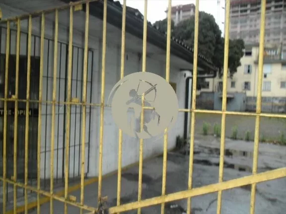 Imagem PARA INVESTIDORES IMÓVEL COMERCIAL VENDE OU ALUGA