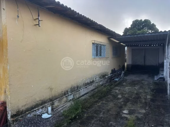 Imagem Casa Antiga com Potencial no Conjunto Ponta Negra