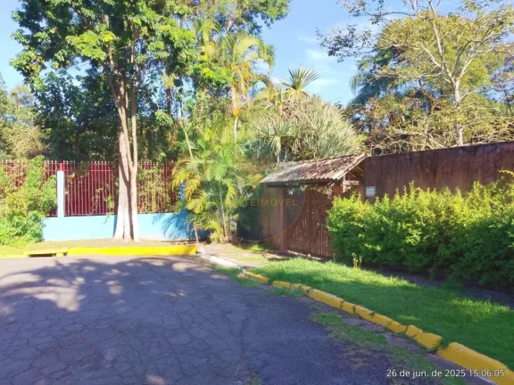 Imagem Casa rústica com quintal e área gourmet na Granja Viana