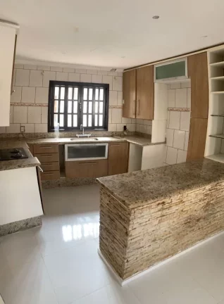 Imagem Casa com 3 dormitórios à venda, 500 m² por R$ 1.200.000,00 - Jardim Medina - Poá/SP
