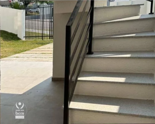 Imagem Belíssimo Sobrado de esquina com 127 m², 3 quartos (1 suíte) à venda por R$ 812.000 - Bairro Alto - Curitiba/PR Ótima oportunidade
