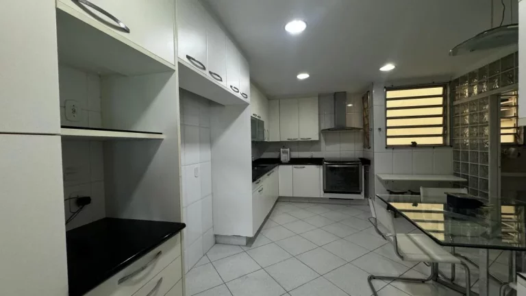 Imagem Apartamento com 4 Quartos à Venda, 250 m² em Barra Da Tijuca - Rio De Janeiro