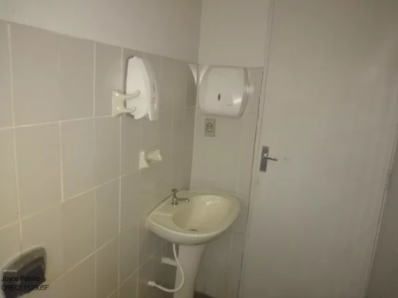 Imagem Oportunidade Única! Venda de Salão Comercial com 122,00 m2. Localizado em Uma Região de Grande Movimento, em Peruíbe. Para o Seu Negócio Prosperar!