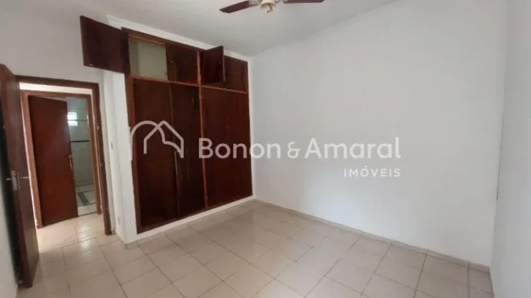 Imagem Casa Térrea a venda no Bairro Jardim Flamboyant 
Dormitórios: 3 quartos, sendo 1 suíte
Ambientes:...