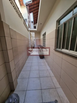 Imagem Sobrado à venda em Jardim Santa Cruz - São Paulo com 220M², 4 dormitórios e 3 banheiros por R$ 690.000,00